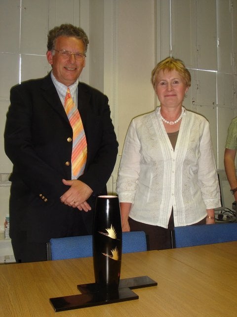 [Sue Barnes with Mike Dacombe]