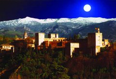 [Alhambra at night]