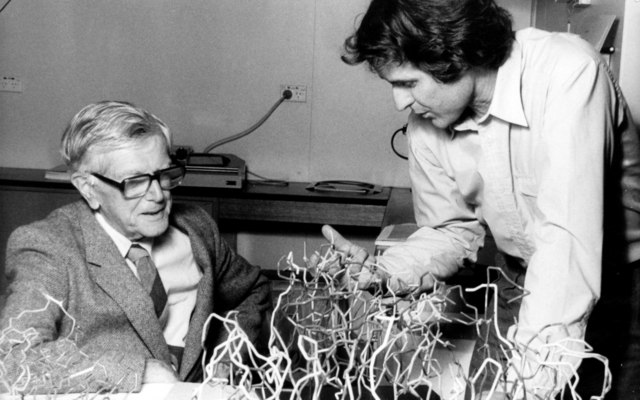 [1983: Crystallography in Australia and New Zealand: Portrait]