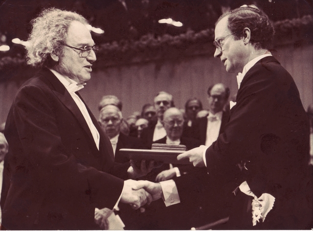 [1985: Nobel Prize Award in Chemistry: Nobel Prize Award Ceremony]