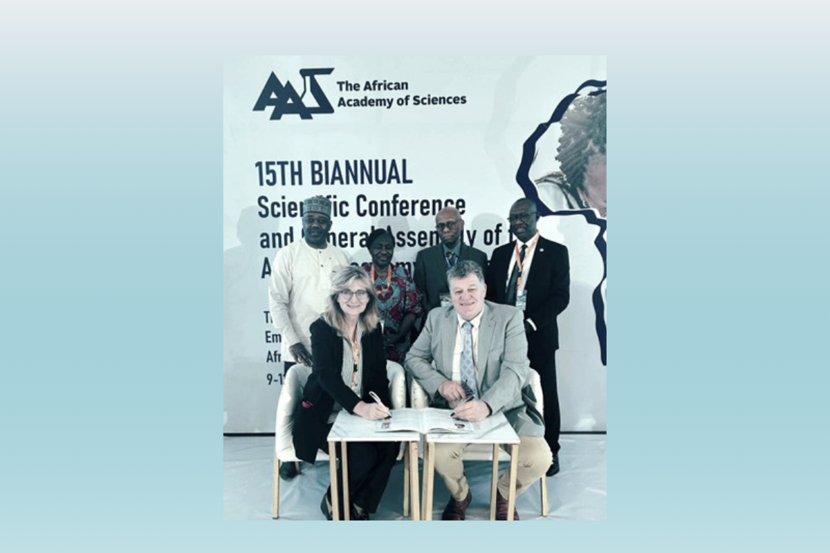 Thumbnail African Academy of Sciences and African Light Source Foundation sign MoU during the 15th AAS General Assembly and Conference
