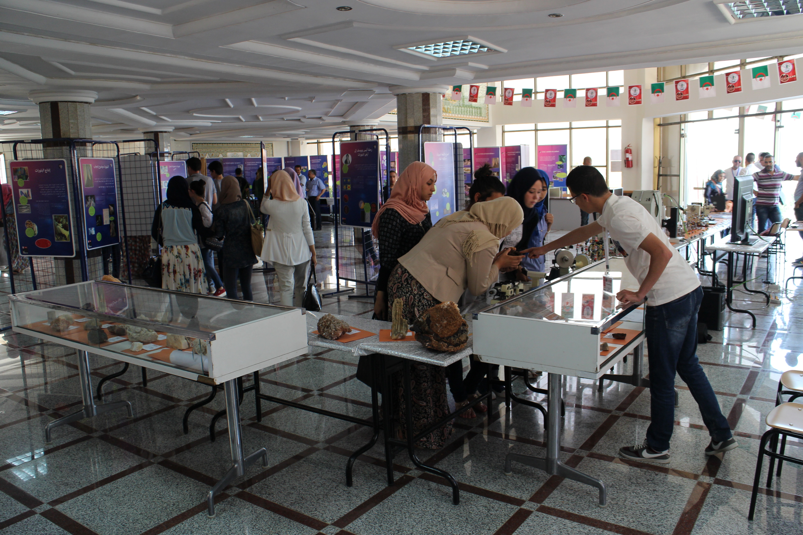 2015: IUCr-UNESCO Open Lab: Exhibition and public space