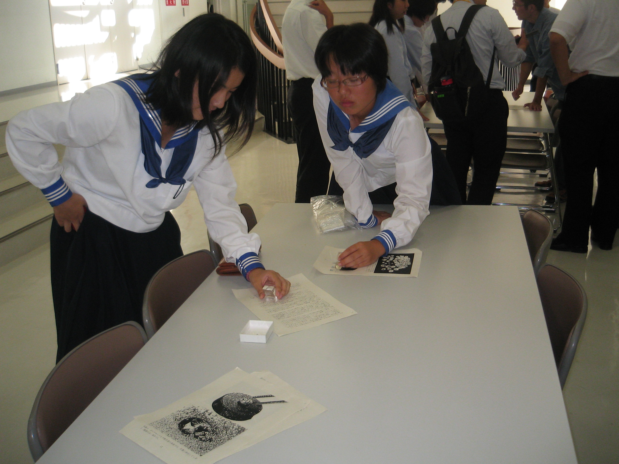 2013: Crystallographic Society of Japan Annual Meeting: Exhibition and hands-on demonstrations