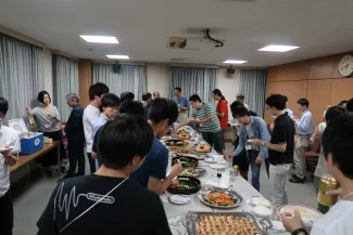 2018: Training Course on Symmetry and Group Theory: Lunch