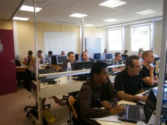 2013: 4th International Workshop on Combined Analysis using X-ray and Neutron Scattering: Classroom session