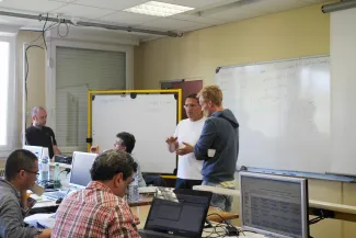 2013: 4th International Workshop on Combined Analysis using X-ray and Neutron Scattering: Classroom session