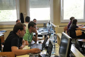 2013: 4th International Workshop on Combined Analysis using X-ray and Neutron Scattering: Classroom session
