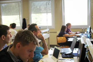 2013: 4th International Workshop on Combined Analysis using X-ray and Neutron Scattering: Classroom session