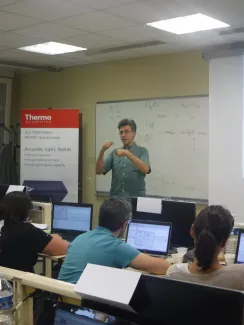 2016: 7th International Workshop on Combined Analysis using X-ray and Neutron Scattering: Classroom session