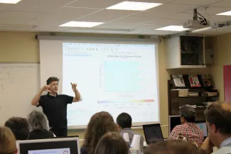 2013: 4th International Workshop on Combined Analysis using X-ray and Neutron Scattering: Classroom session