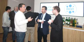 2013: Joint meeting of SF2M and DGM: Participants
