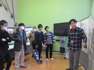 2016: Training Course on Symmetry and Group Theory: Visit to Photon Factory