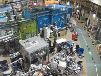 2016: Training Course on Symmetry and Group Theory: Visit to Photon Factory