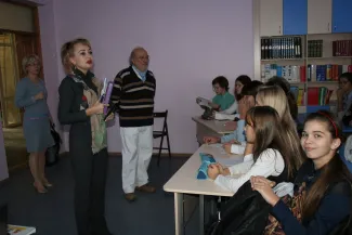 2013: Frontiers of Crystallography Workshop: School visit