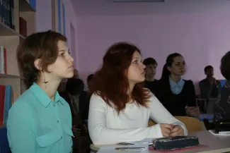 2013: Frontiers of Crystallography Workshop: School visit