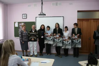 2013: Frontiers of Crystallography Workshop: School visit