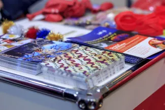 2014: Alice im Kristall-land: An open crystallography day for the general public
