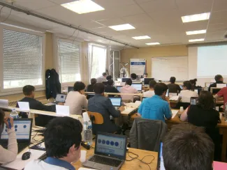 2014: 5th International Workshop on Combined Analysis using X-ray and Neutron Scattering: Classroom session