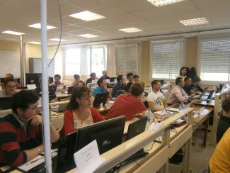 2014: 5th International Workshop on Combined Analysis using X-ray and Neutron Scattering: Classroom session