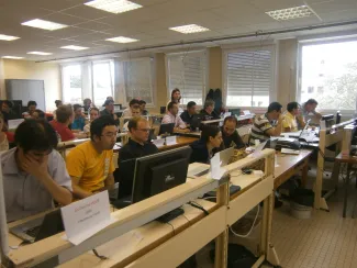2014: 5th International Workshop on Combined Analysis using X-ray and Neutron Scattering: Classroom session
