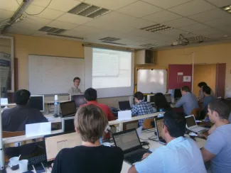 2014: 5th International Workshop on Combined Analysis using X-ray and Neutron Scattering: Classroom session
