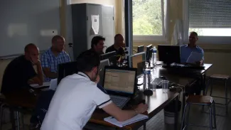 2011: 2nd International Workshop on Combined Analysis using X-ray and Neutron Scattering: Classroom session