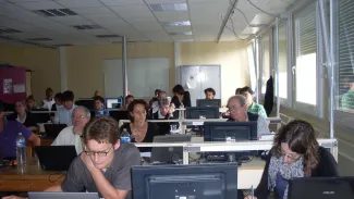 2011: 2nd International Workshop on Combined Analysis using X-ray and Neutron Scattering: Classroom session