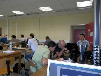 2011: 2nd International Workshop on Combined Analysis using X-ray and Neutron Scattering: Classroom session