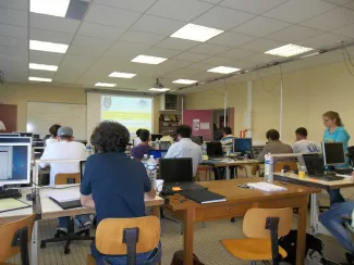 2011: 2nd International Workshop on Combined Analysis using X-ray and Neutron Scattering: Classroom session