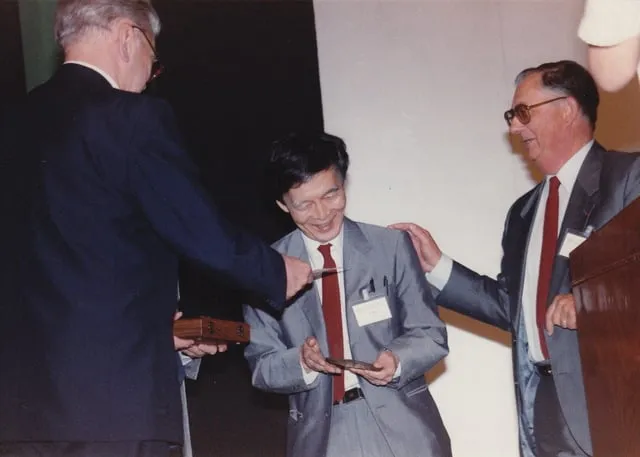 The Third Ewald Prize was awarded to Norio Kato, Department of Physics, Meijo U., Nagoya, Japan for his fundamental contributions to the field of electron diffraction. Presented by IUCr Treasurer Asbjørn Hordvik and President André Authier.