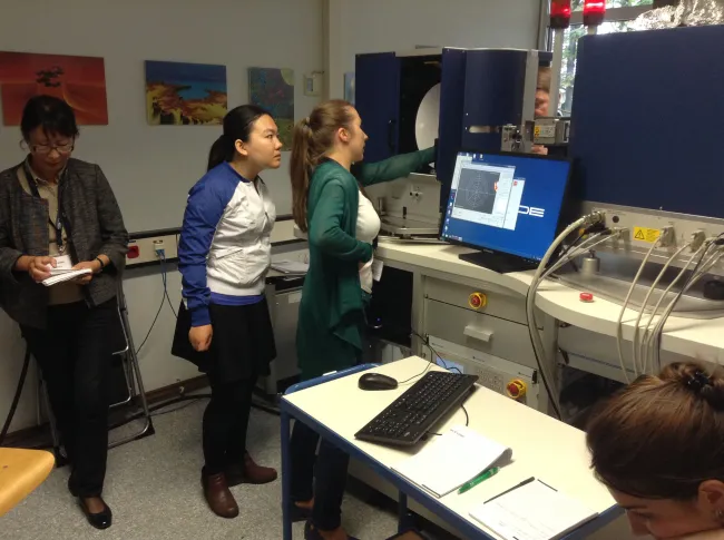 2014: IUCr-UNESCO Open Factory: Laboratory