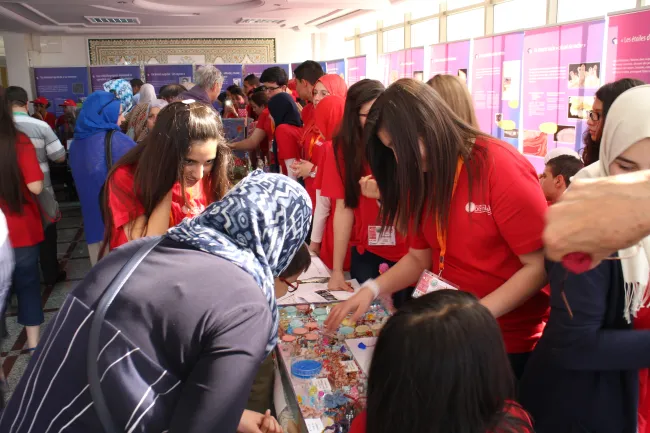 2015: IUCr-UNESCO Open Lab: Crystal growing competition